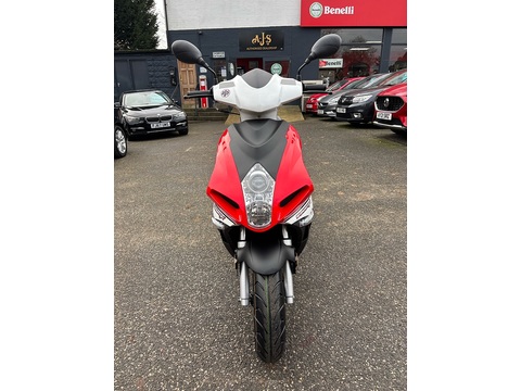 125 Scooter 125 Twist and Go Petrol