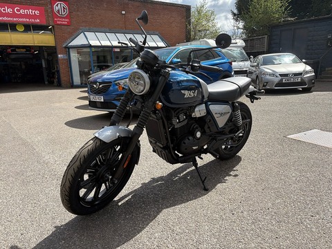 E5.5 Naked 334 Manual Petrol