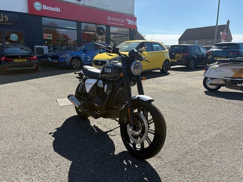 E5.5 Naked 334 Manual Petrol