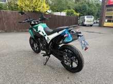 Benelli BKX 125 S 