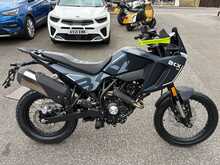 Benelli BKX 125 