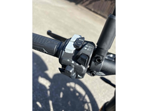 Moto Morini Seiemmezzo  STR   650  Petrol