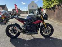 Triumph Speed Triple 1050  