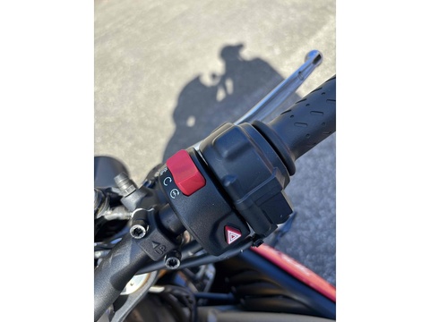 Speed Triple 1050   0.0  Petrol