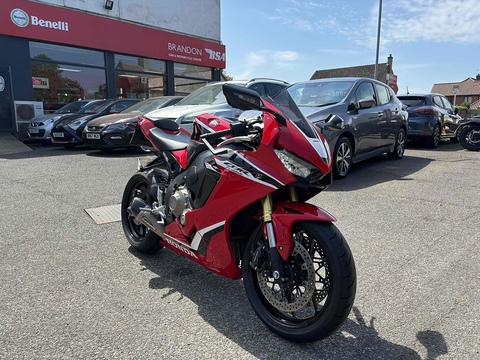 CBR1000RR Fireblade   0.0  Petrol