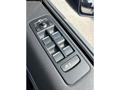 TD4 HSE SUV 2.0 Automatic Diesel