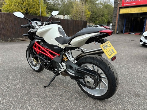 Brutale   0.0  Petrol