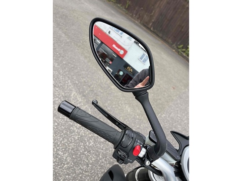 Brutale   0.0  Petrol