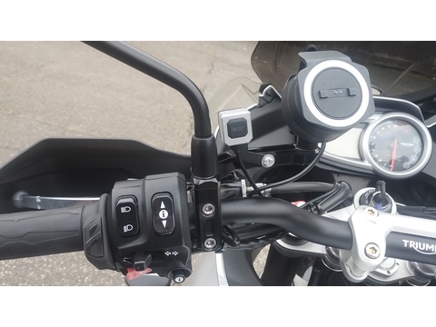 1050 Sport Adventure Petrol Manual Euro 4 (125 ps)