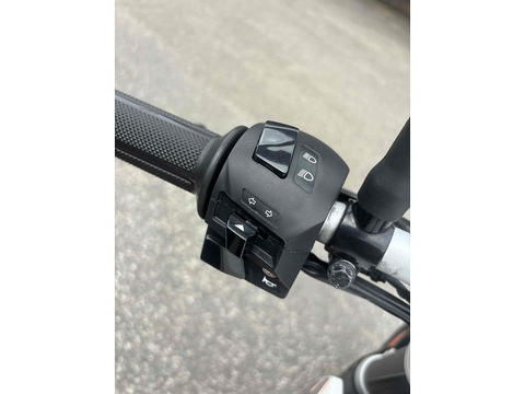 390 Naked Petrol Manual (43 ps)