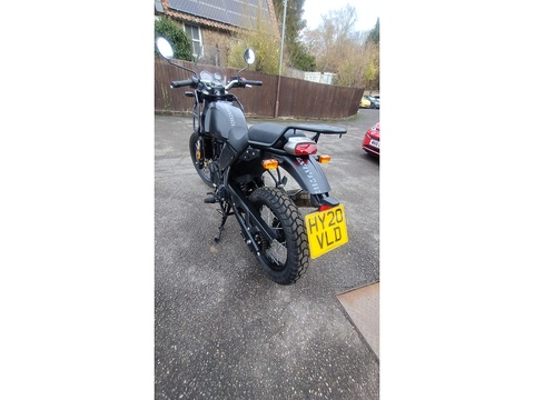 411 Adventure Petrol Manual Euro 4 (24 ps)