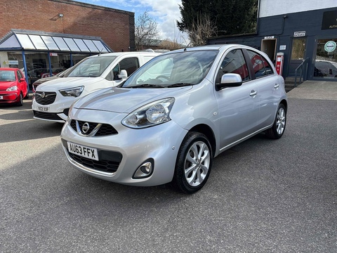 1.2 Tekna Hatchback 5dr Petrol Manual Euro 5 (80 ps)