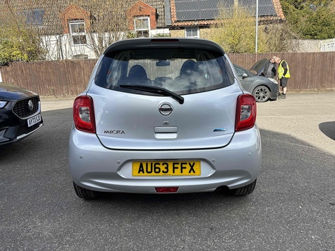 1.2 Tekna Hatchback 5dr Petrol Manual Euro 5 (80 ps)