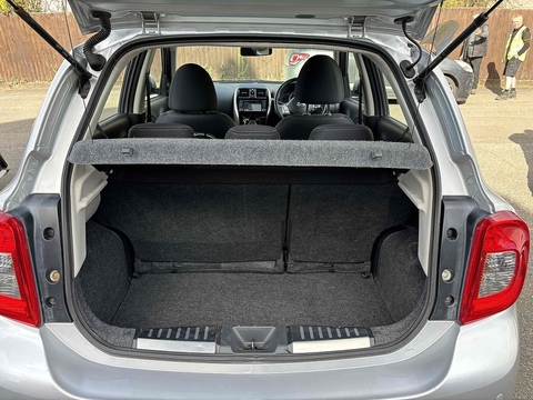 1.2 Tekna Hatchback 5dr Petrol Manual Euro 5 (80 ps)
