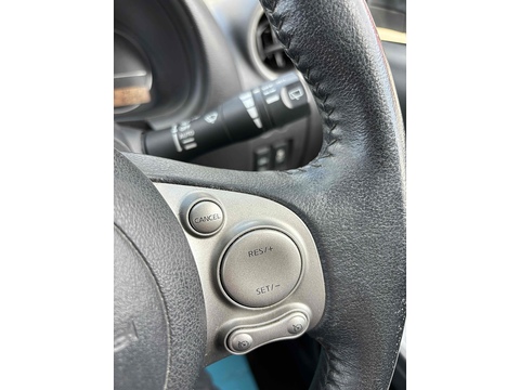 1.2 Tekna Hatchback 5dr Petrol Manual Euro 5 (80 ps)