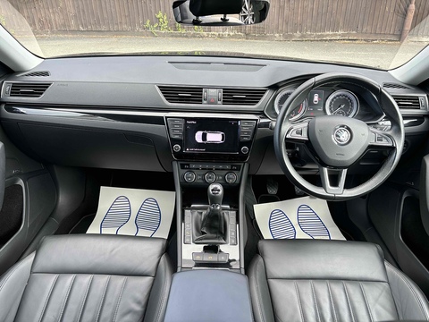 2.0 TDI Laurin & Klement Estate 5dr Diesel Manual Euro 6 (s/s) (150 ps)