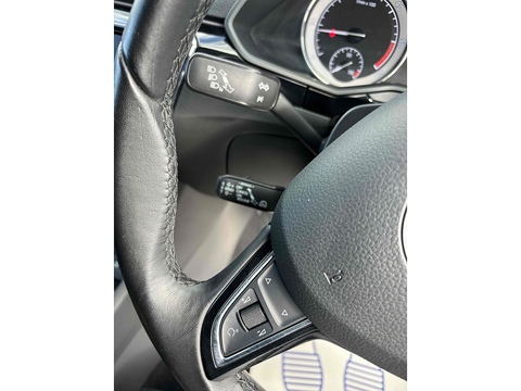 2.0 TDI Laurin & Klement Estate 5dr Diesel Manual Euro 6 (s/s) (150 ps)