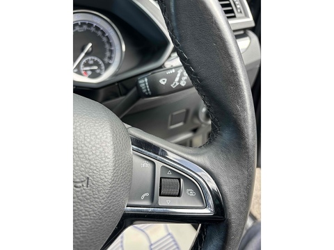 2.0 TDI Laurin & Klement Estate 5dr Diesel Manual Euro 6 (s/s) (150 ps)