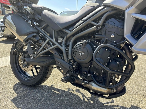 800 XR Adventure Petrol Manual (95 ps)