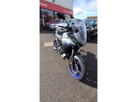 700 Adventure Petrol Manual Euro 5 (73 ps)