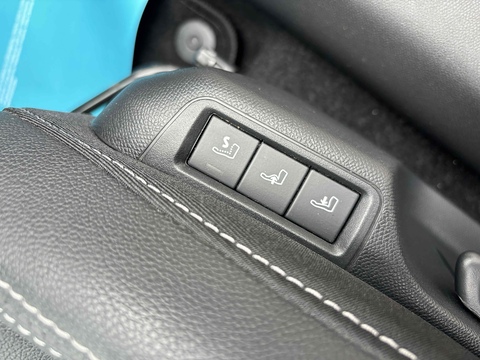 1.2 Turbo Ultimate Hatchback 5dr Petrol Manual Euro 6 (s/s) (100 ps)