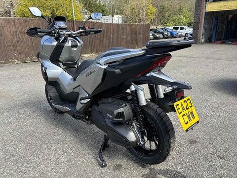 350 Scooter Petrol CVT V-Belt Euro 5 (29 ps)