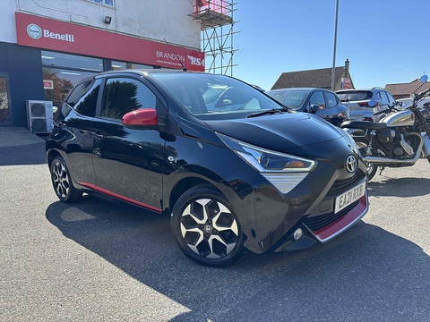 1.0 VVT-i x-trend Hatchback 5dr Petrol Manual Euro 6 (Safety Sense) (71 ps)