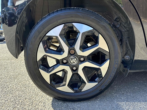 1.0 VVT-i x-trend Hatchback 5dr Petrol Manual Euro 6 (Safety Sense) (71 ps)