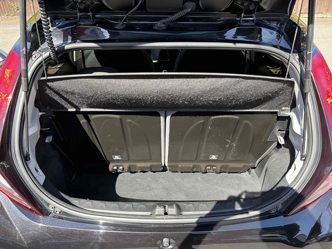 1.0 VVT-i x-trend Hatchback 5dr Petrol Manual Euro 6 (Safety Sense) (71 ps)