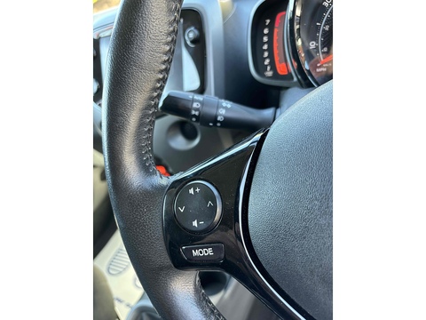 1.0 VVT-i x-trend Hatchback 5dr Petrol Manual Euro 6 (Safety Sense) (71 ps)