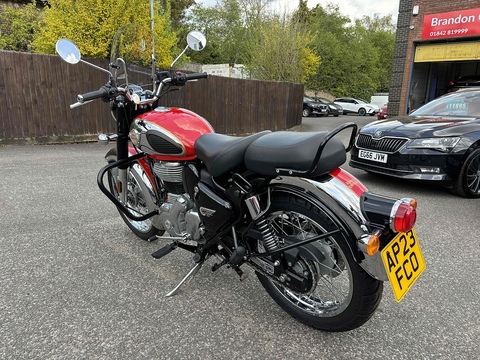 350 Roadster/Retro Petrol Manual Euro 5 (20 ps)