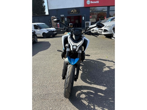 450 Naked Petrol Manual Euro 5 (47 ps)