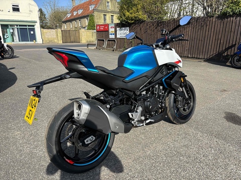 450 Naked Petrol Manual Euro 5 (47 ps)