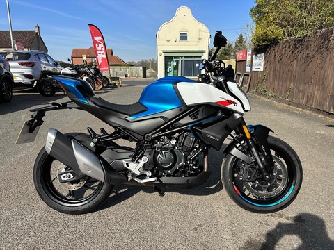 450 Naked Petrol Manual Euro 5 (47 ps)