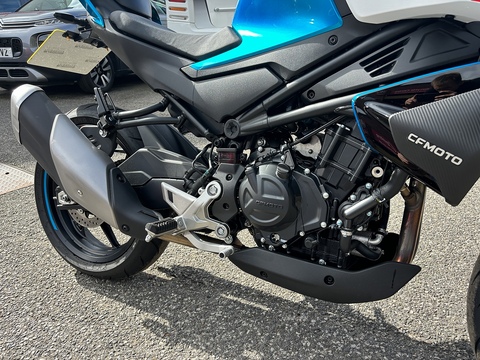 450 Naked Petrol Manual Euro 5 (47 ps)