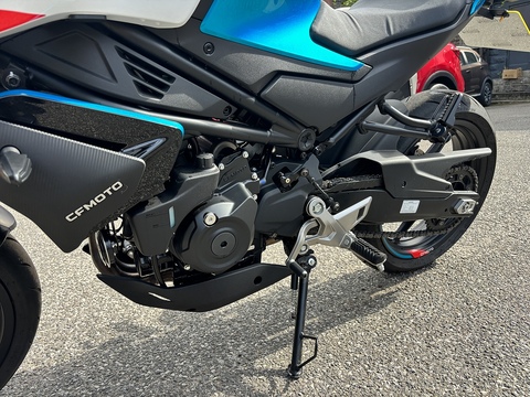 450 Naked Petrol Manual Euro 5 (47 ps)