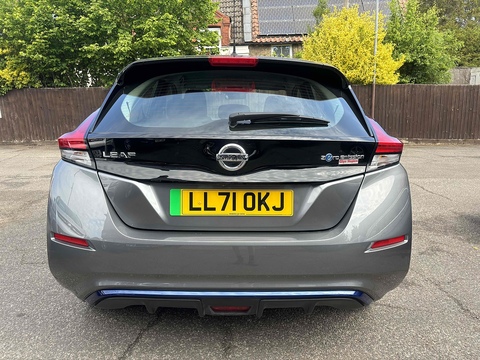 40kWh Acenta Hatchback 5dr Electric Auto (150 ps)