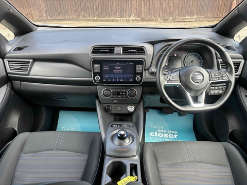 40kWh Acenta Hatchback 5dr Electric Auto (150 ps)