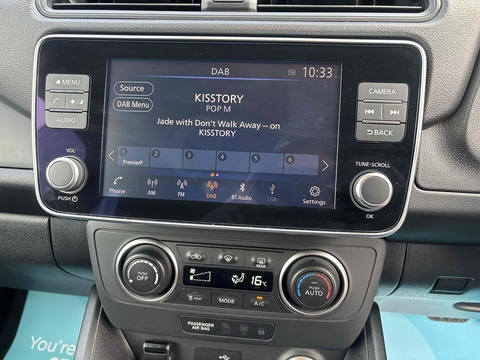 40kWh Acenta Hatchback 5dr Electric Auto (150 ps)
