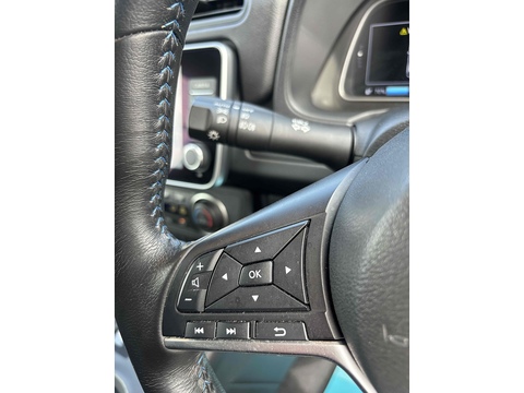 40kWh Acenta Hatchback 5dr Electric Auto (150 ps)