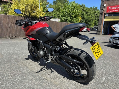 660 Adventure Petrol Manual X-ring Euro 5 (81 ps)