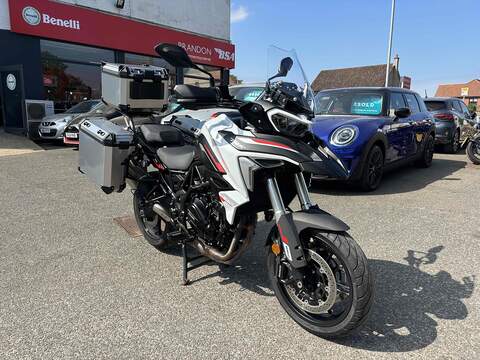 702 Adventure Petrol Manual Euro 5 (76 ps)