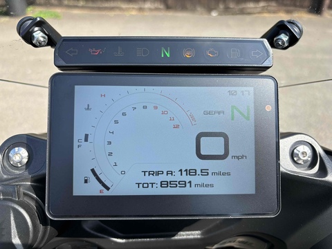 702 Adventure Petrol Manual Euro 5 (76 ps)