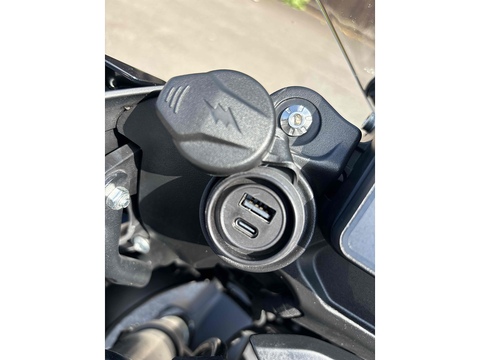 702 Adventure Petrol Manual Euro 5 (76 ps)