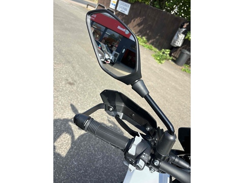 702 Adventure Petrol Manual Euro 5 (76 ps)