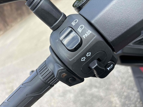 300 Scooter Petrol CVT Euro 5 (19 ps)