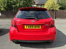 Toyota Yaris Dual VVT-i Sport 