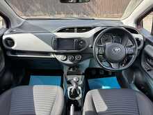 Toyota Yaris Dual VVT-i Sport 