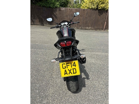 Naked 800 MANUAL Petrol