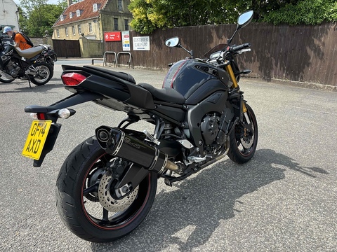 Naked 800 MANUAL Petrol